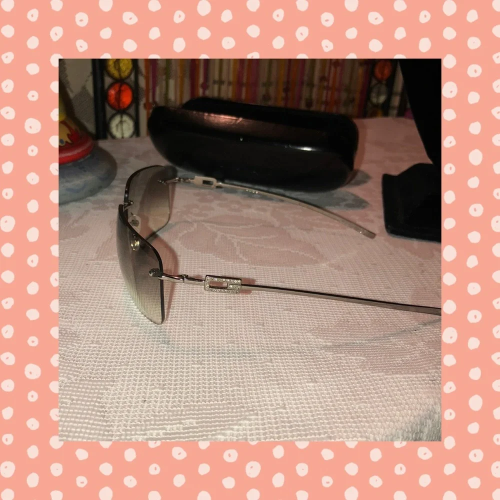 Genuine Gucci Faded Black Sunglasses Made in Italy - Picture 6 of 8